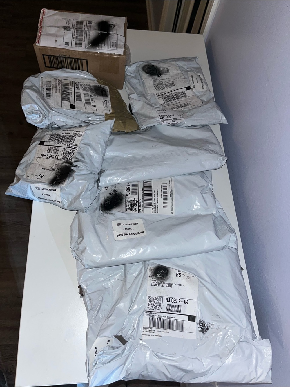 7 Sealed Mystery Mail Packages – Unopened 4-Lb Bundle